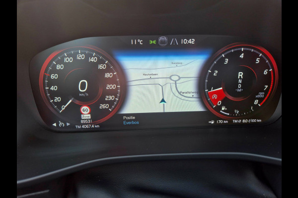 Volvo XC40 1.5 T3 R-Design / panoramadak