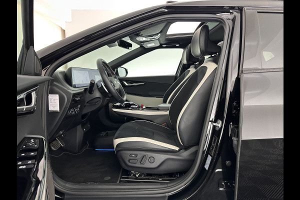 Kia Ev6 GT-Line 77.4 kWh [ 3-Fase-11kW ] (SOH-100%) (INCL-BTW) Aut. *HEATPUMP | PANO | HEAD-UP | LEATHER-ALCANTARA | ADAPTIVE-CRUISE | DIGI-COCKPIT | MERIDIAN-AUDIO | MEMORYPACK | FULL-LED | KEYLESS | TOPVIEW | DAB | BLINDSPOT | NAVI-FULLMAP |