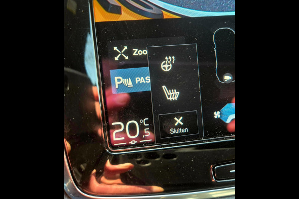 Volvo XC90 2.0 T8 Recharge AWD R-Design . 22 inch . Camera