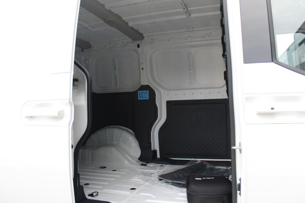 Kia PV5 L2H1 Essential 71.2 kWh 164pk - 416km WLTP - Stoel/Stuurverwarming - Keyless - V2L - Camera - ACC met stuurhulp - Rijklaar