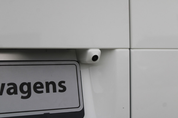 Kia PV5 L2H1 Essential 71.2 kWh 164pk - 416km WLTP - Stoel/Stuurverwarming - Keyless - V2L - Camera - ACC met stuurhulp - Rijklaar