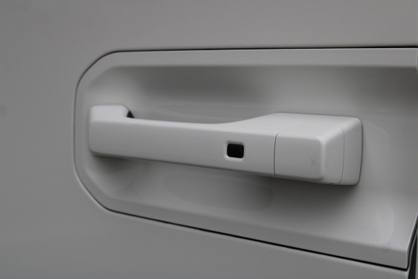 Kia PV5 L2H1 Essential 71.2 kWh 164pk - 416km WLTP - Stoel/Stuurverwarming - Keyless - V2L - Camera - ACC met stuurhulp - Rijklaar