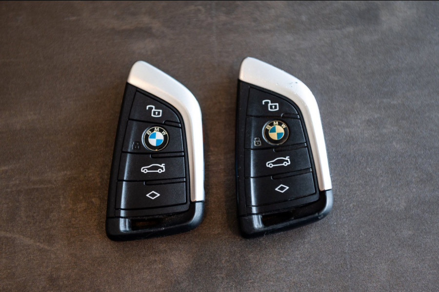 BMW 3-serie M340i xDrive Executive Edition NL Auto I NAP I Live Cockpit Professional I Dealeronderhouden I Zeer netjes