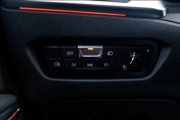 BMW 3-serie M340i xDrive Executive Edition NL Auto I NAP I Live Cockpit Professional I Dealeronderhouden I Zeer netjes