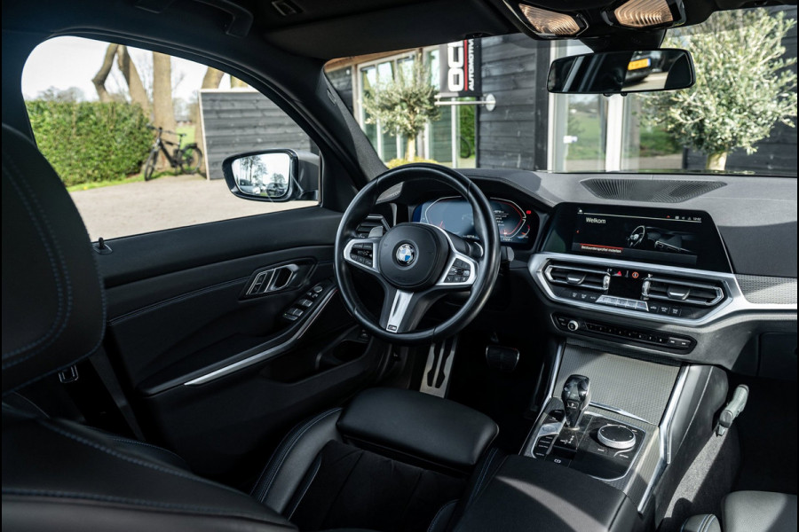 BMW 3-serie M340i xDrive Executive Edition NL Auto I NAP I Live Cockpit Professional I Dealeronderhouden I Zeer netjes
