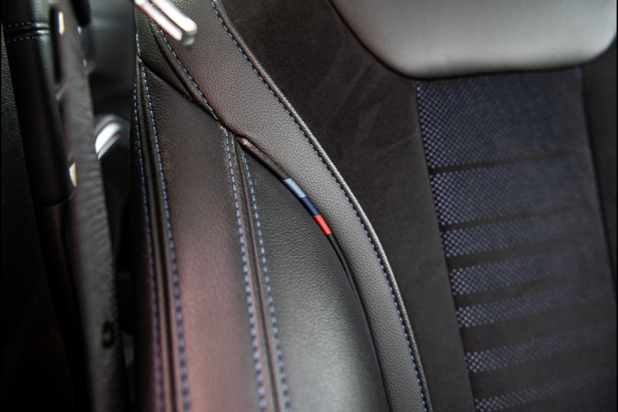 BMW 3-serie M340i xDrive Executive Edition NL Auto I NAP I Live Cockpit Professional I Dealeronderhouden I Zeer netjes
