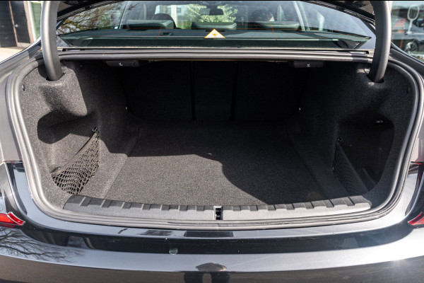 BMW 3-serie M340i xDrive Executive Edition NL Auto I NAP I Live Cockpit Professional I Dealeronderhouden I Zeer netjes