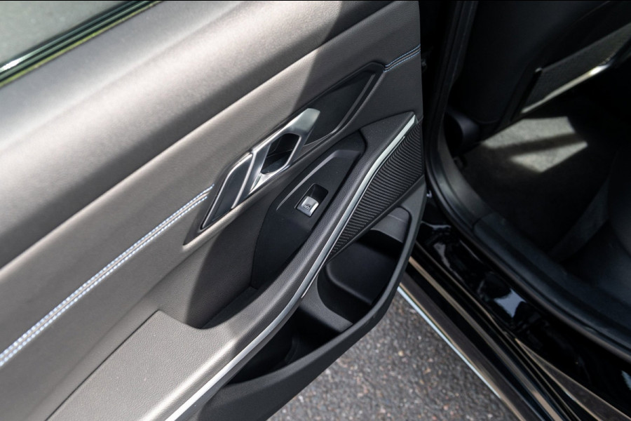 BMW 3-serie M340i xDrive Executive Edition NL Auto I NAP I Live Cockpit Professional I Dealeronderhouden I Zeer netjes