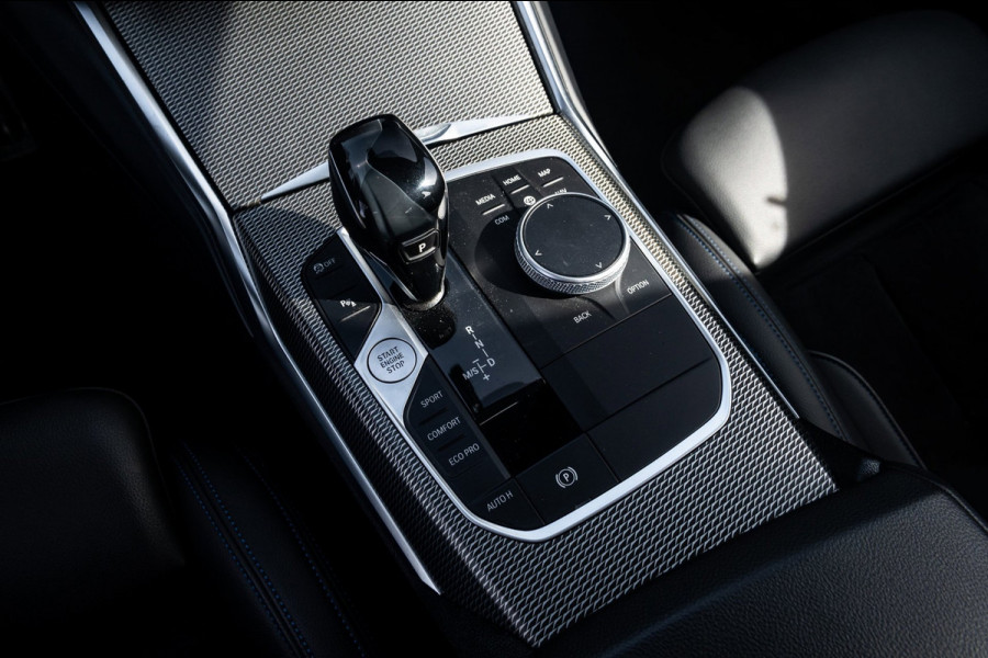 BMW 3-serie M340i xDrive Executive Edition NL Auto I NAP I Live Cockpit Professional I Dealeronderhouden I Zeer netjes