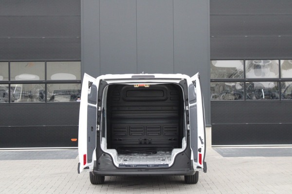 Kia PV5 L2H1 Essential 71.2 kWh 164pk - 416km WLTP - Stoel/Stuurverwarming - Keyless - V2L - Camera - ACC met stuurhulp - Rijklaar