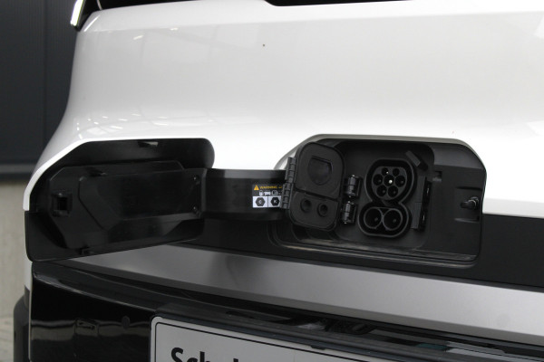 Kia PV5 L2H1 Essential 71.2 kWh 164pk - 416km WLTP - Stoel/Stuurverwarming - Keyless - V2L - Camera - ACC met stuurhulp - Rijklaar