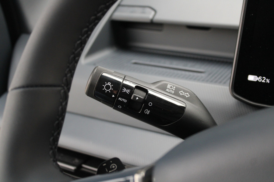 Kia PV5 L2H1 Essential 71.2 kWh 164pk - 416km WLTP - Stoel/Stuurverwarming - Keyless - V2L - Camera - ACC met stuurhulp - Rijklaar