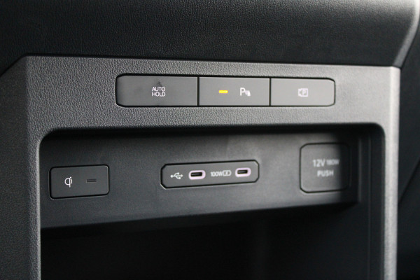 Kia PV5 L2H1 Essential 71.2 kWh 164pk - 416km WLTP - Stoel/Stuurverwarming - Keyless - V2L - Camera - ACC met stuurhulp - Rijklaar