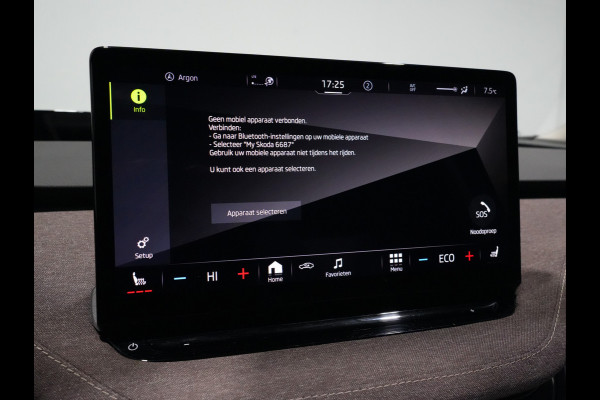 Škoda ENYAQ iV 80 First Edition Panorama Wegkl. trekhaak Navigatie Stoel/Stuurverwarming 244