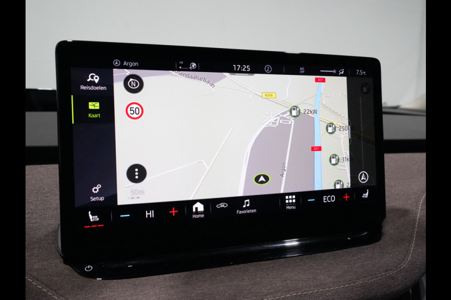 Škoda ENYAQ iV 80 First Edition Panorama Wegkl. trekhaak Navigatie Stoel/Stuurverwarming 244