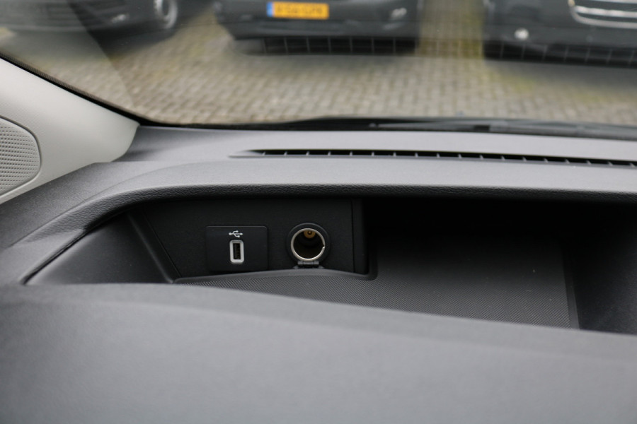 Ford Transit Custom 2.0 TDci 170pk L1 H1 Limited Automaat Airco Navigatie Camera