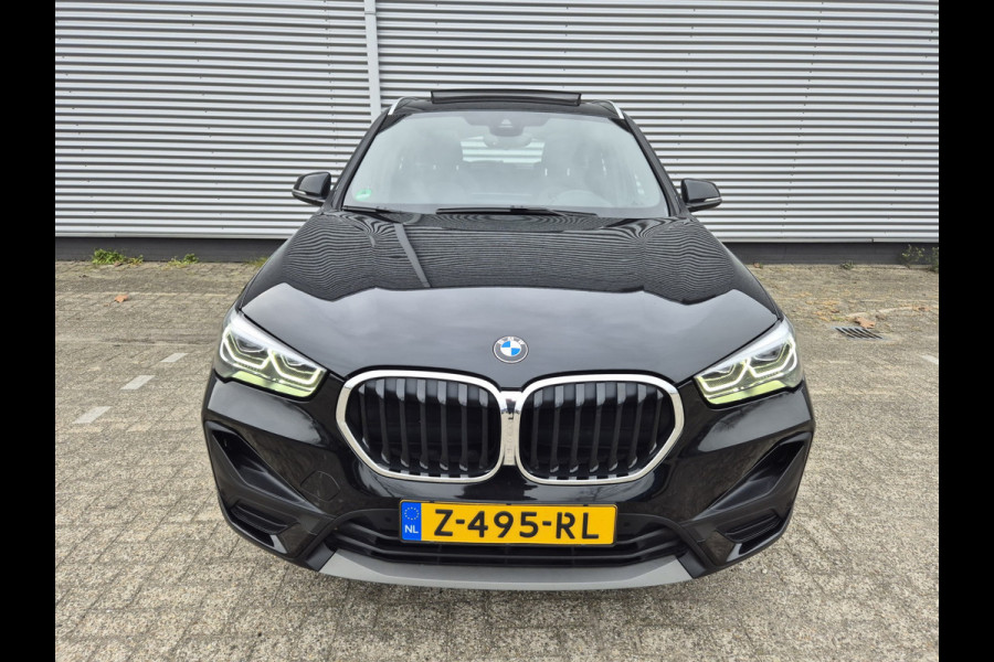 BMW X1 XDrive25e Automaat,Panomadak,Carplay,Stoelverwarming,extra,Winter,Cruisecomtrol