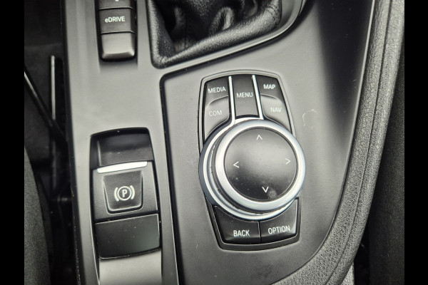 BMW X1 XDrive25e Automaat,Panomadak,Carplay,Stoelverwarming,extra,Winter,Cruisecomtrol