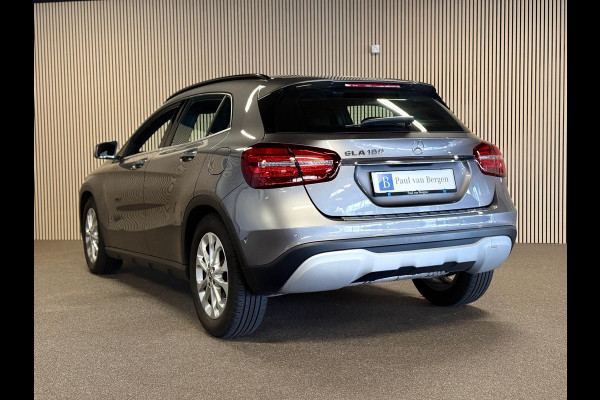 Mercedes-Benz GLA 180 Ambition-TREKHAAK-CAMERA-STOELVERWARMING-ORIG NL-LAGE KMSTAND-NAP