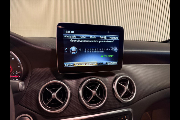 Mercedes-Benz GLA 180 Ambition-TREKHAAK-CAMERA-STOELVERWARMING-ORIG NL-LAGE KMSTAND-NAP