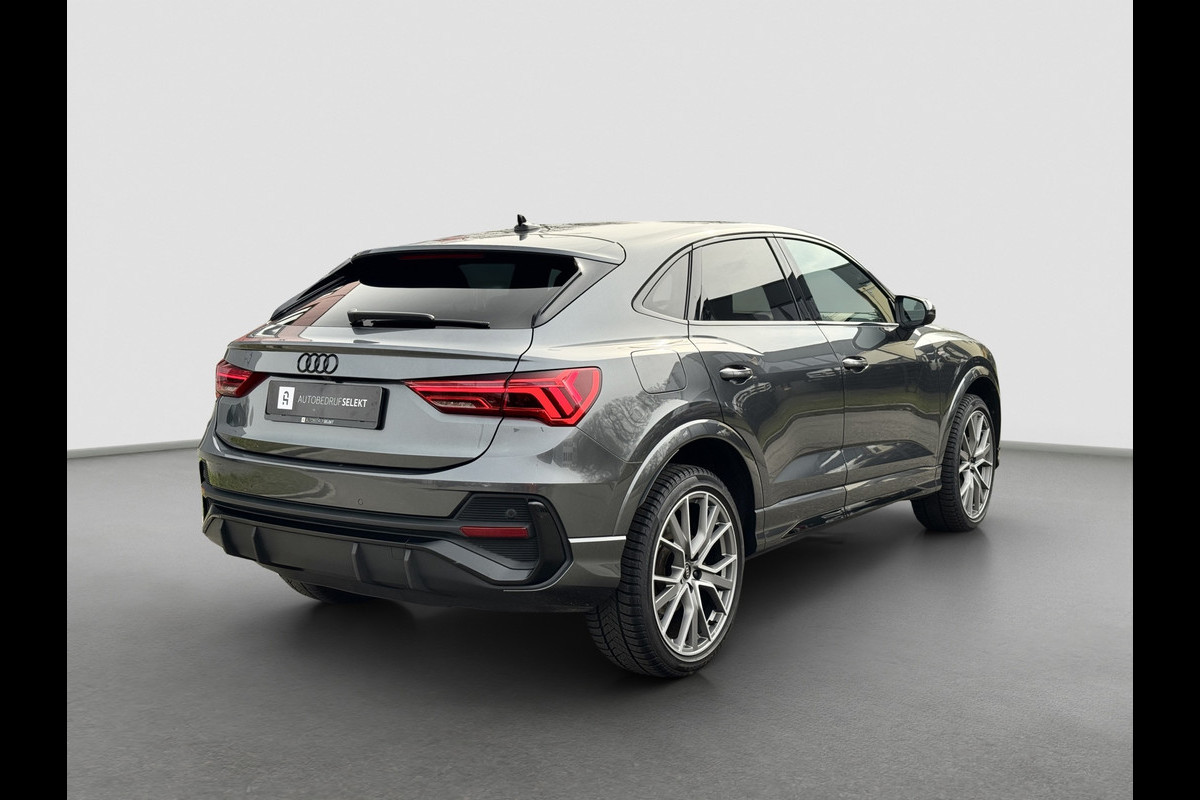 Audi Q3 Sportback 45 TFSI e S-line | Sonos | Matrix | Sfeer | Carplay | Black Optic | Elektr. stoelen | Virtual | Dodehoek