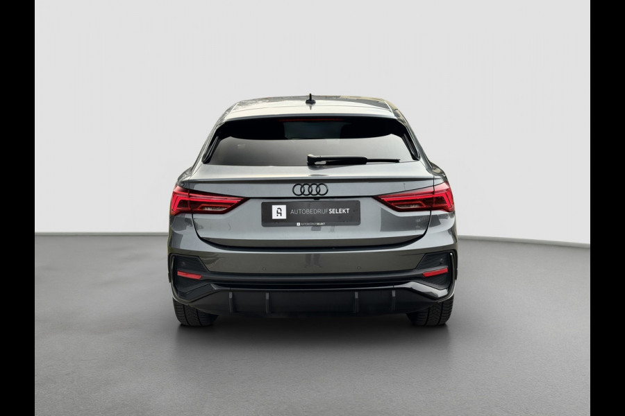 Audi Q3 Sportback 45 TFSI e S-line | Sonos | Matrix | Sfeer | Carplay | Black Optic | Elektr. stoelen | Virtual | Dodehoek
