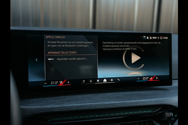 BMW 3 Serie Touring 330e xDrive M sport Accu 19,5kWh | Trekhaak | Panorama dak | Active Cruise  | Camera  | Ambiance interieur