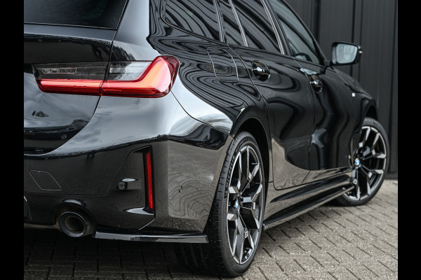 BMW 3 Serie Touring 330e xDrive M sport Accu 19,5kWh | Trekhaak | Panorama dak | Active Cruise  | Camera  | Ambiance interieur