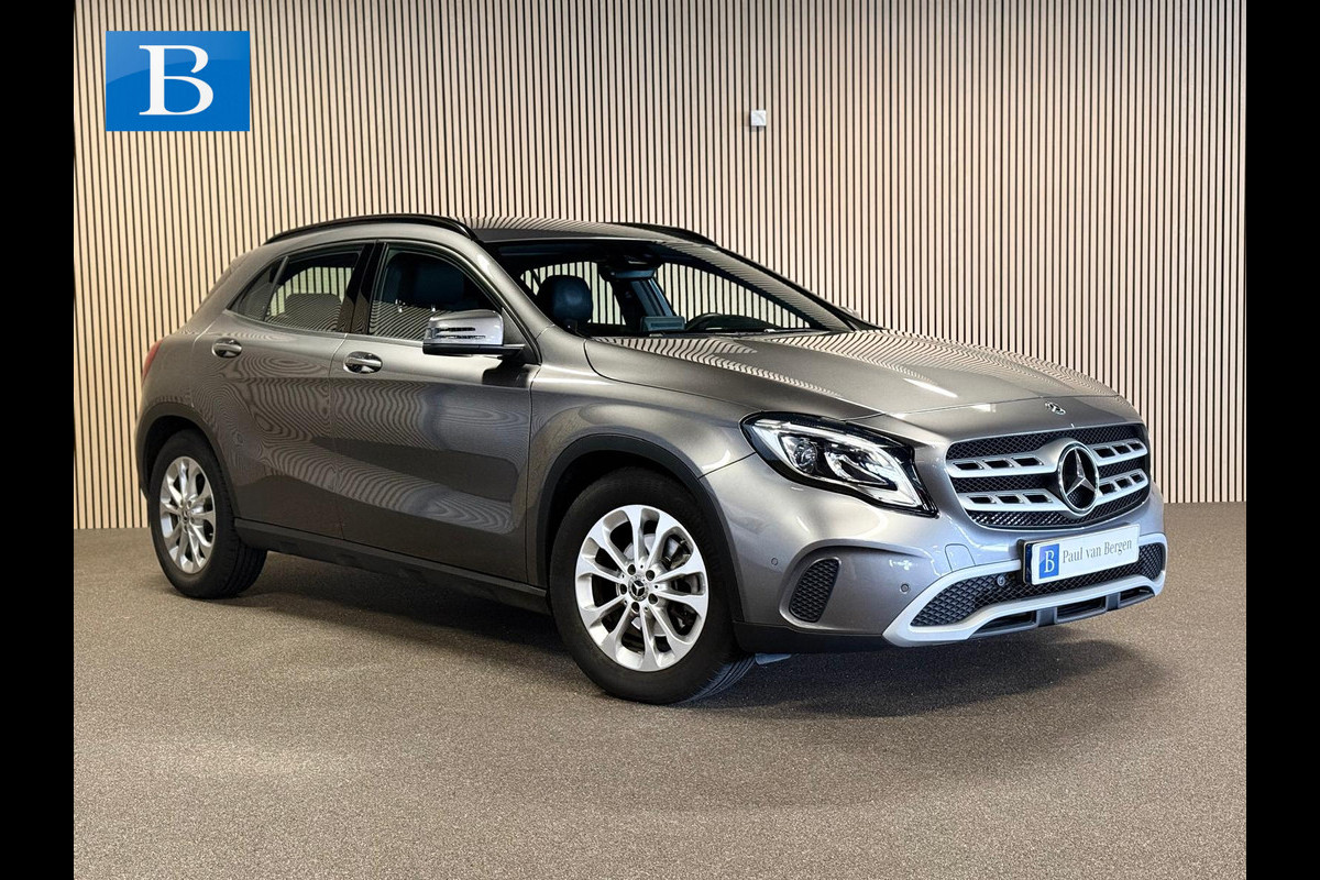 Mercedes-Benz GLA 180 Ambition-TREKHAAK-CAMERA-STOELVERWARMING-ORIG NL-LAGE KMSTAND-NAP