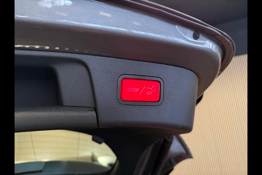 Mercedes-Benz GLA 180 Ambition-TREKHAAK-CAMERA-STOELVERWARMING-ORIG NL-LAGE KMSTAND-NAP