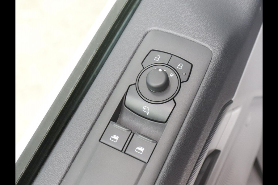 Ford Transit Custom 280 2.0 TDCI L2H1 Trend Nieuw Model BPM VRIJ! Airco Cruise Navi PDC Camera Carplay