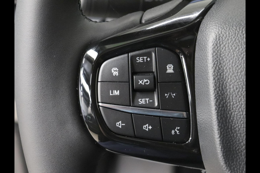 Ford Transit Custom 300 2.0 TDCI L2H1 Trend Nieuw Model Ford Transit Custom 300 2.0 TDCI L2H1 Trend NM Navi Cruise Camera Parkeersensoren Trekhaak