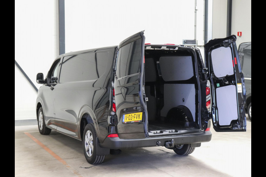 Ford Transit Custom 300 2.0 TDCI L2H1 Trend Nieuw Model Ford Transit Custom 300 2.0 TDCI L2H1 Trend NM Navi Cruise Camera Parkeersensoren Trekhaak
