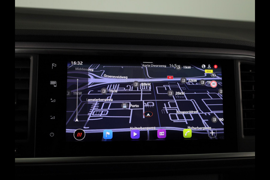 Seat Ateca 1.5 TSI FR Business Intense | Elektr. Panoramisch kanteldak| Velgen 'Exclusive Glossy Black', 19 inch | Kuipstoelen, Dinamica Aurora Blue (suede look) | Verwambare voorstoelen + Stuurwiel | Draadloze Carplay