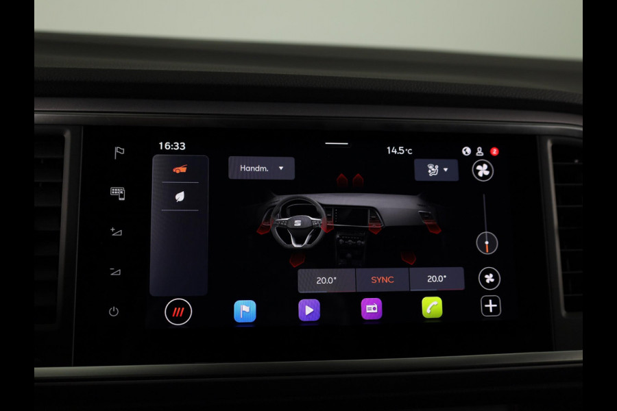 Seat Ateca 1.5 TSI FR Business Intense | Elektr. Panoramisch kanteldak| Velgen 'Exclusive Glossy Black', 19 inch | Kuipstoelen, Dinamica Aurora Blue (suede look) | Verwambare voorstoelen + Stuurwiel | Draadloze Carplay