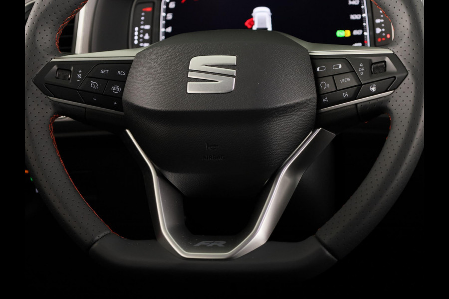 Seat Ateca 1.5 TSI FR Business Intense | Elektr. Panoramisch kanteldak| Velgen 'Exclusive Glossy Black', 19 inch | Kuipstoelen, Dinamica Aurora Blue (suede look) | Verwambare voorstoelen + Stuurwiel | Draadloze Carplay