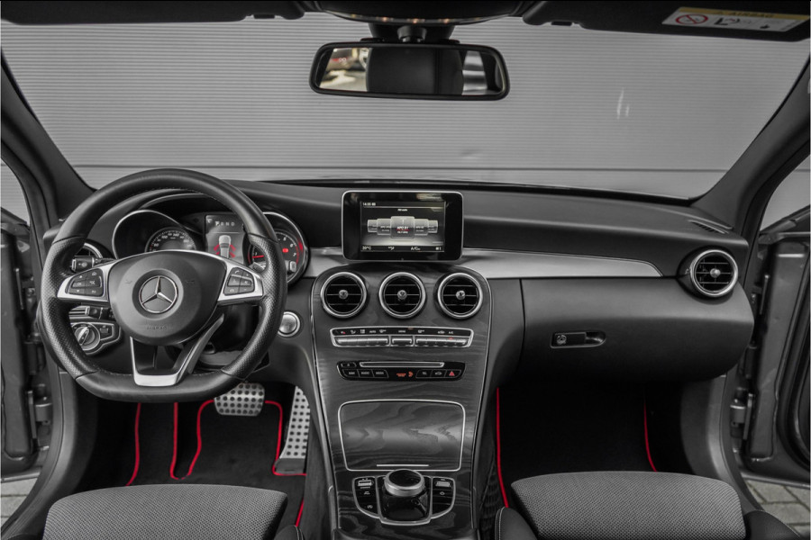 Mercedes-Benz C-Klasse Estate 180 AMG-Line Burmester Trekhaak Stoelverw Camera 19"