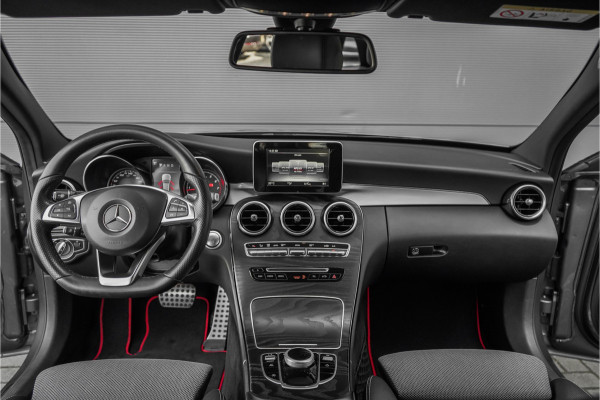 Mercedes-Benz C-Klasse Estate 180 AMG-Line Burmester Trekhaak Stoelverw Camera 19"