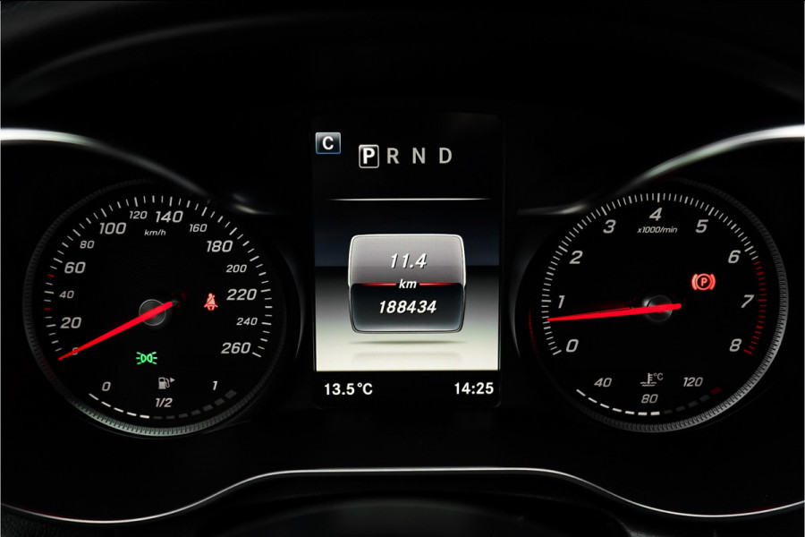 Mercedes-Benz C-Klasse Estate 180 AMG-Line Burmester Trekhaak Stoelverw Camera 19"