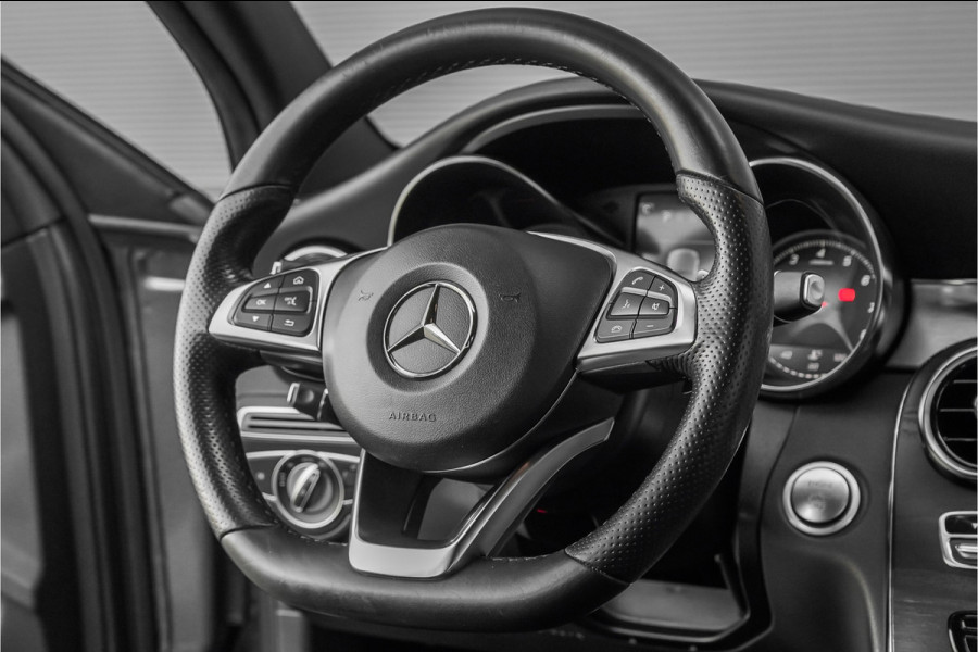 Mercedes-Benz C-Klasse Estate 180 AMG-Line Burmester Trekhaak Stoelverw Camera 19"
