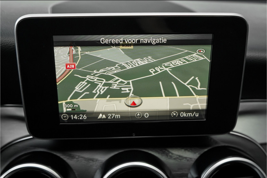 Mercedes-Benz C-Klasse Estate 180 AMG-Line Burmester Trekhaak Stoelverw Camera 19"