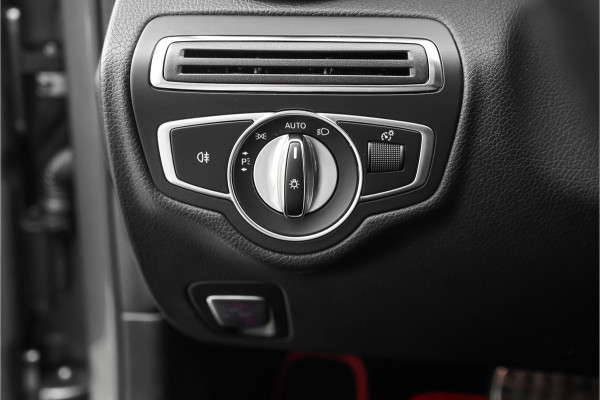 Mercedes-Benz C-Klasse Estate 180 AMG-Line Burmester Trekhaak Stoelverw Camera 19"