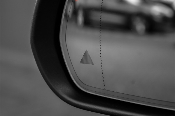 Mercedes-Benz C-Klasse Estate 180 AMG-Line Burmester Trekhaak Stoelverw Camera 19"