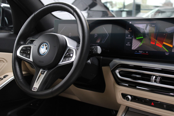 BMW 3 Serie Touring 330e M Sport | Adaptieve cruise | Leder | 360 Camera |