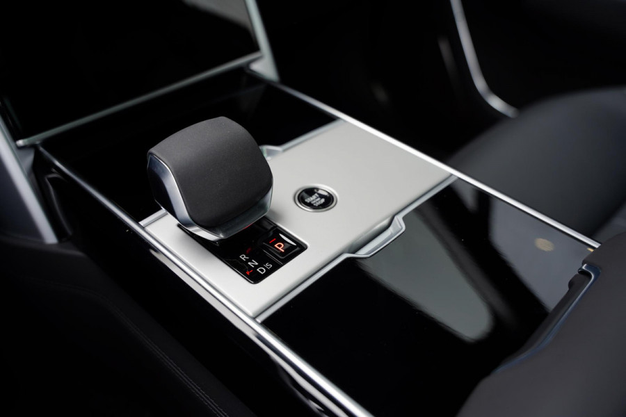 Land Rover Range Rover P530 V 8 Autobiography / MY 2026 / Executive Class Rear Seats