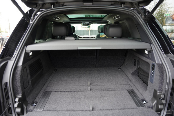 Land Rover Range Rover P530 V 8 Autobiography / MY 2026 / Executive Class Rear Seats