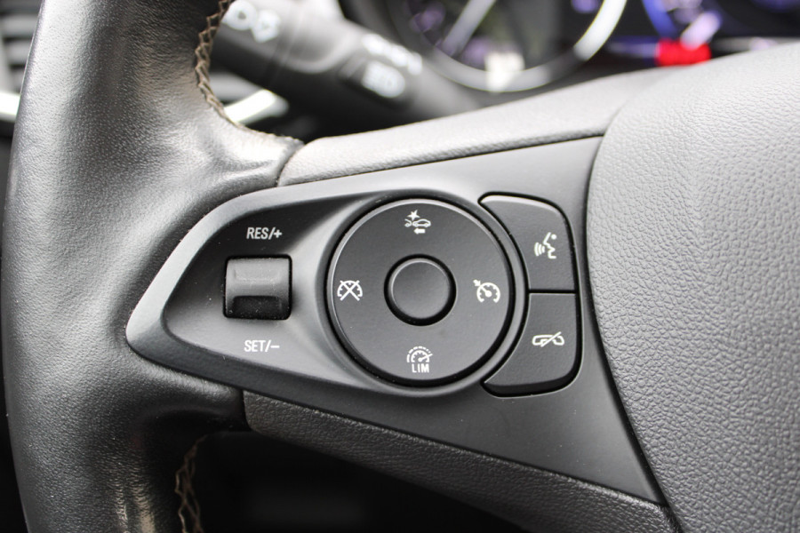 Opel Astra Sports Tourer 1.2 Elegance | Trekhaak | BLIS | Camera | Navigatie | Winterpack