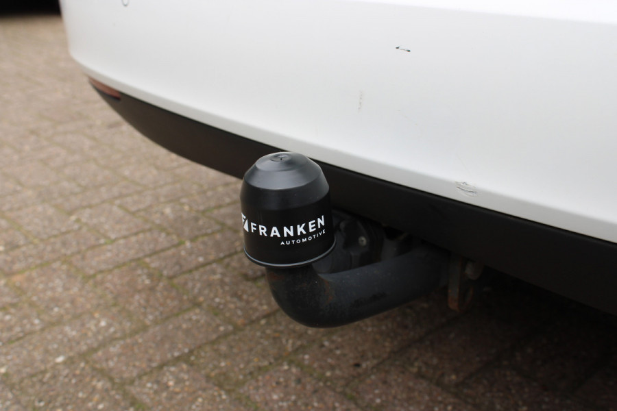 Opel Astra Sports Tourer 1.2 Elegance | Trekhaak | BLIS | Camera | Navigatie | Winterpack