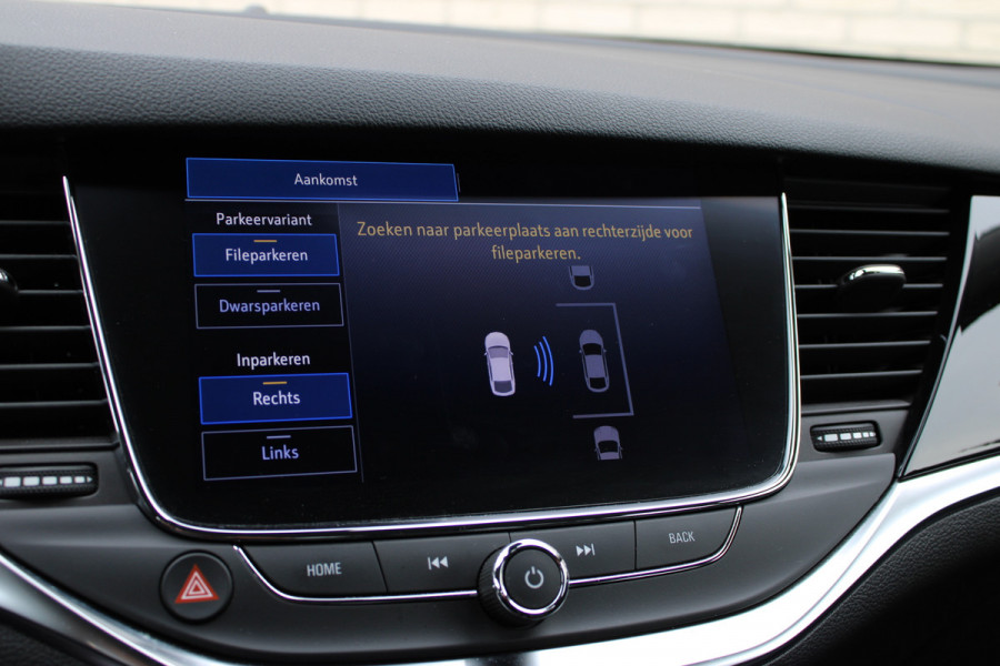 Opel Astra Sports Tourer 1.2 Elegance | Trekhaak | BLIS | Camera | Navigatie | Winterpack