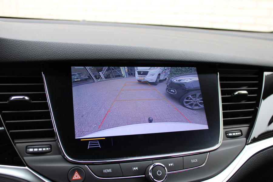 Opel Astra Sports Tourer 1.2 Elegance | Trekhaak | BLIS | Camera | Navigatie | Winterpack